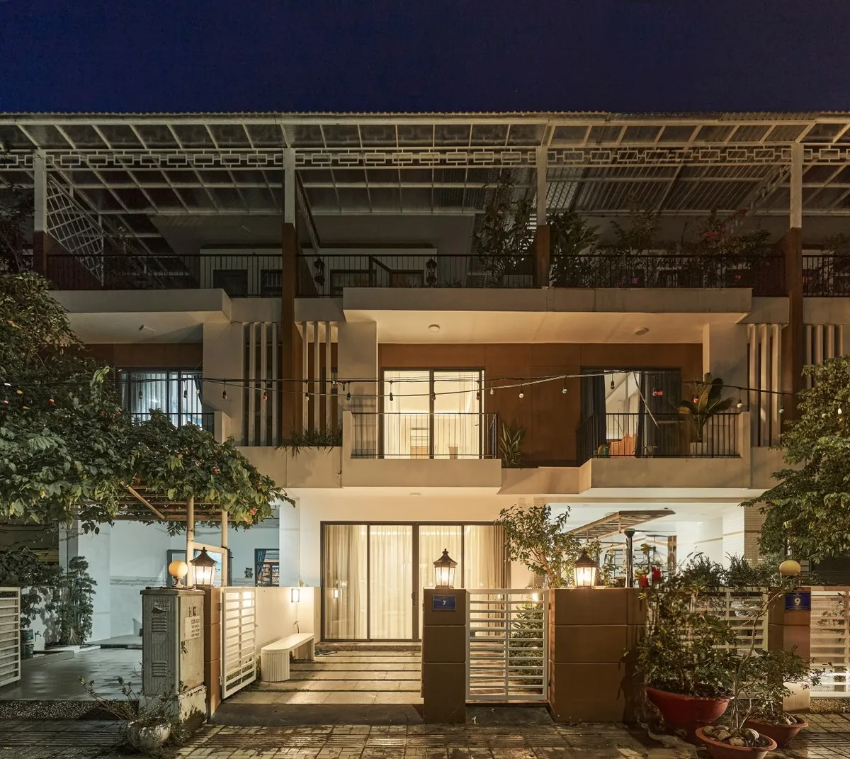 CHỊ NHUNG THỦ ĐỨC