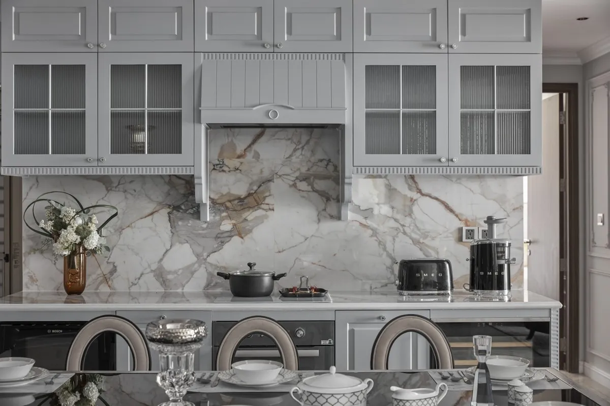 NHÀ MẪU MIDTOWN PHONG CÁCH BÁN CỔ ĐIỂN