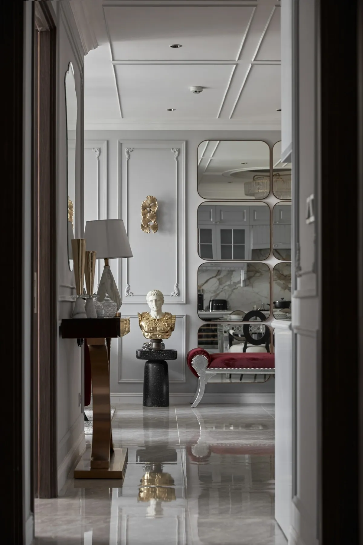 NHÀ MẪU MIDTOWN PHONG CÁCH BÁN CỔ ĐIỂN